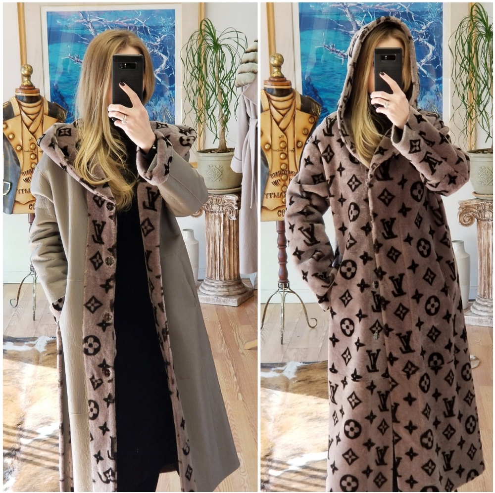 $2695 Reversible Hooded Real Shearling Coat with LV Logo Print - Picture 3 of 10
